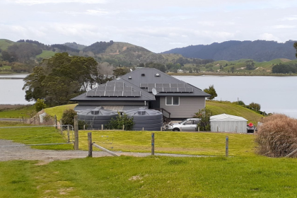Kiwi house sitter and farm sitter. Available throughout New Zealand.